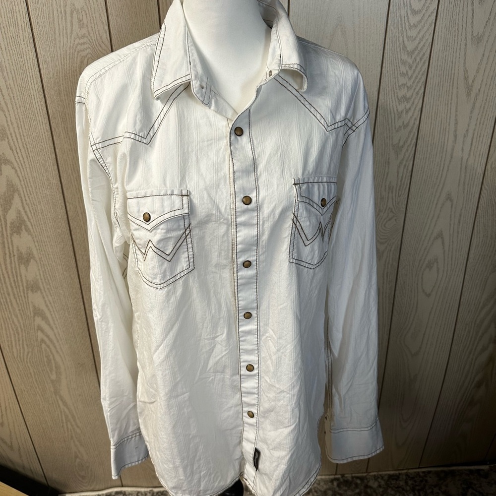 Wrangler White Button-Up Women's Top